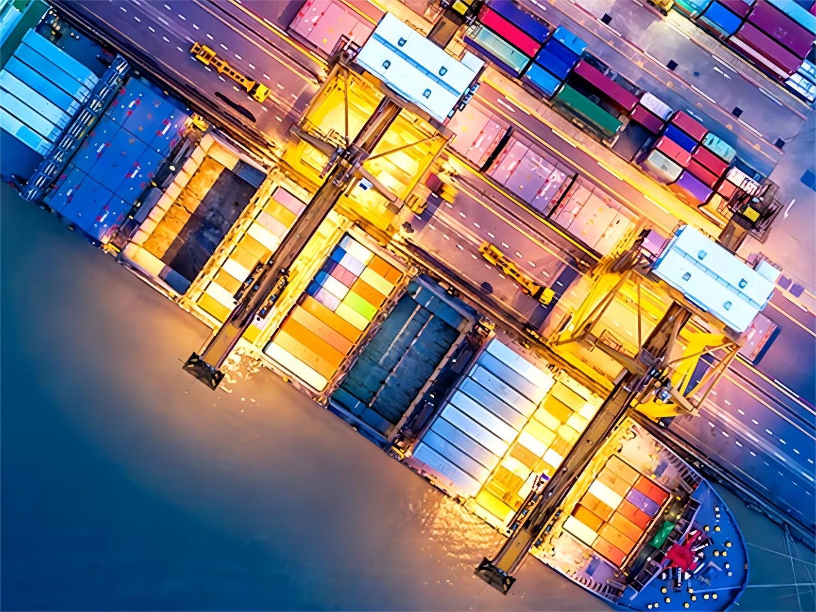 Wholesale cargo being loaded at a major Chinese port